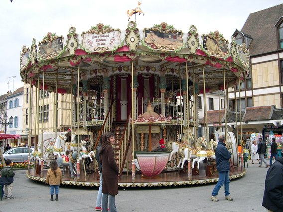  carrousel, place de l'Hôtel de Ville